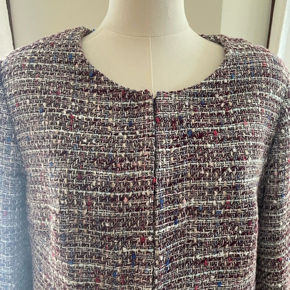 Karl Lagerfeld Lilac Elegant Tweed Women's Jacket XL Pearl Buttons - Picture 4 of 7